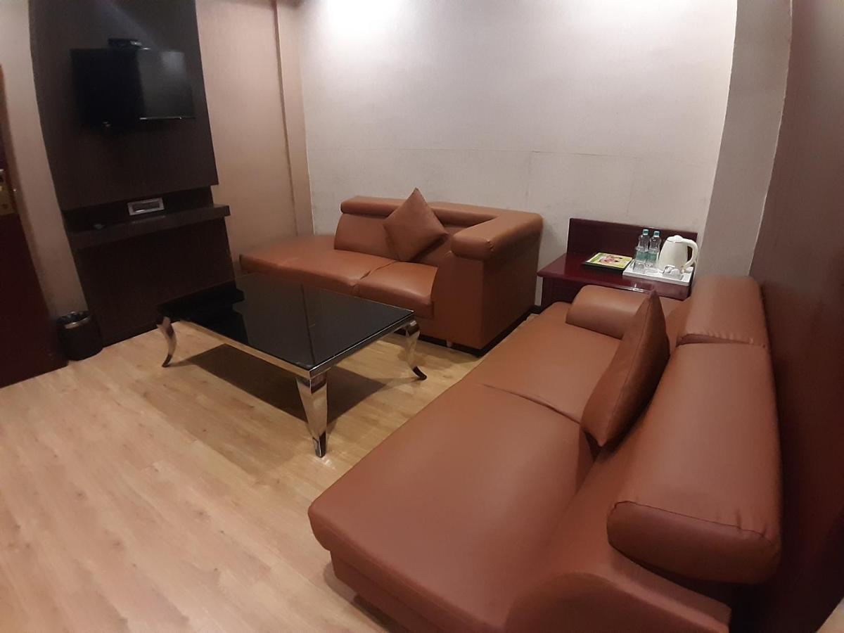 호텔 팔미라 그랜드 스위트 티루넬벨리 외부 사진